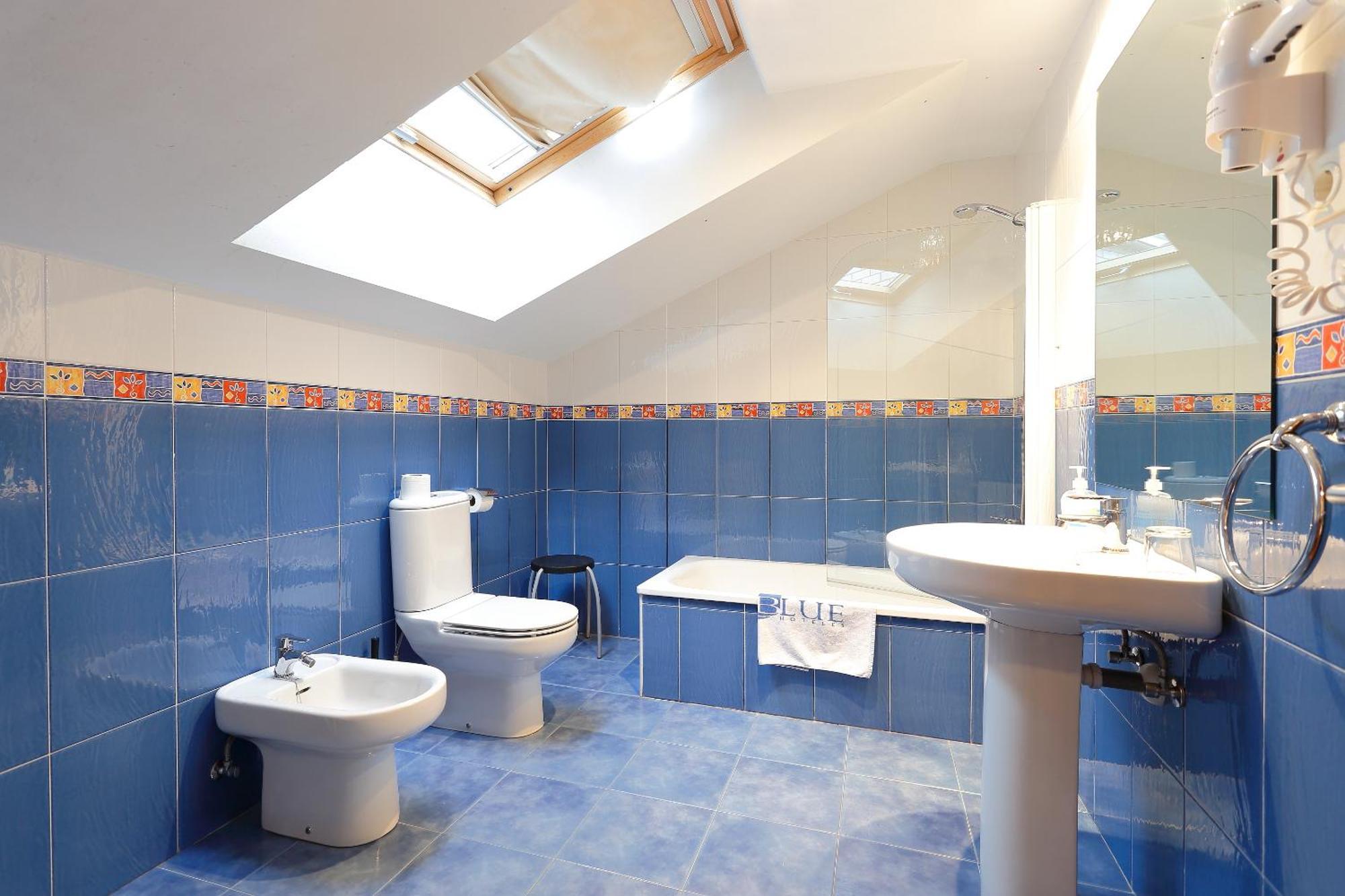 Apartamentos Urban Blue, Blue Hotels Gijon Room photo